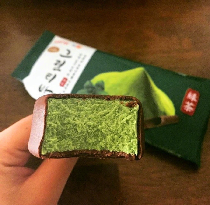 抹茶脆皮雪糕图片