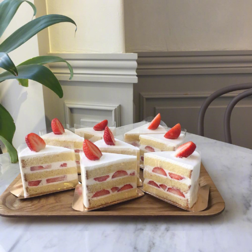 MOMO CAKE水果蛋糕图片
