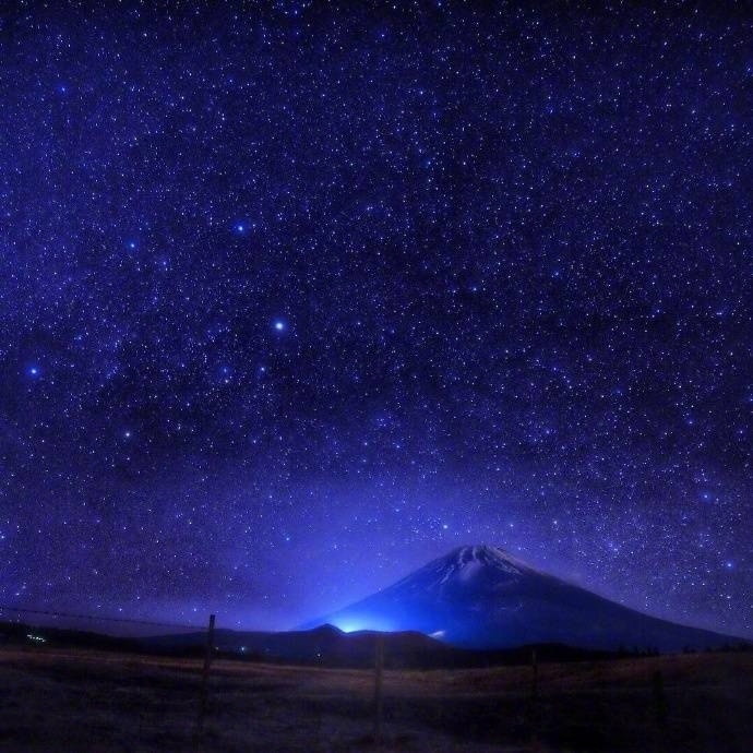唯美星空图片_没有人会明白你的故事里有过多少