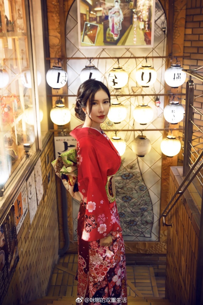 性感美女咪娜日本和服写真