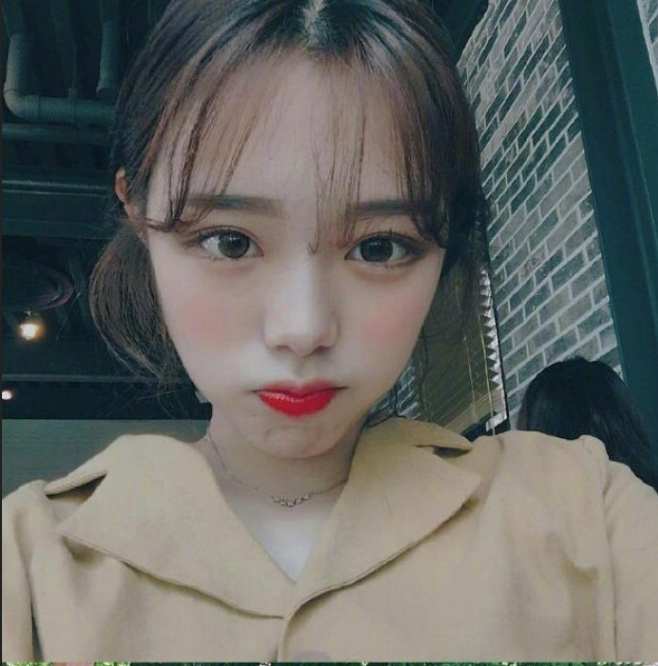 依然大热的空气刘海美女自拍照