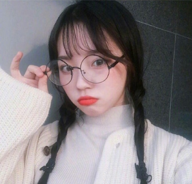 依然大热的空气刘海美女自拍照