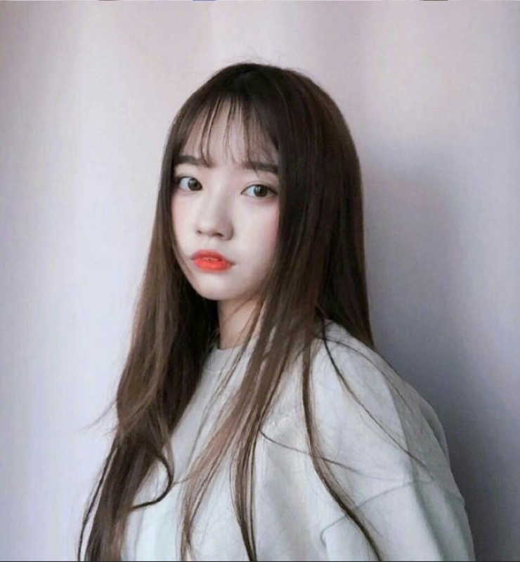 依然大热的空气刘海美女自拍照