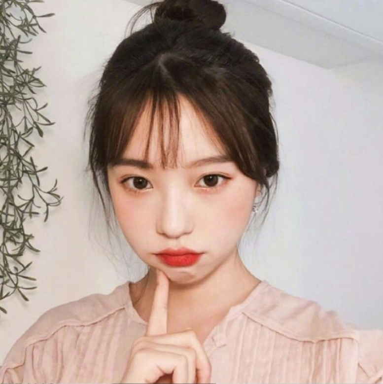 依然大热的空气刘海美女自拍照