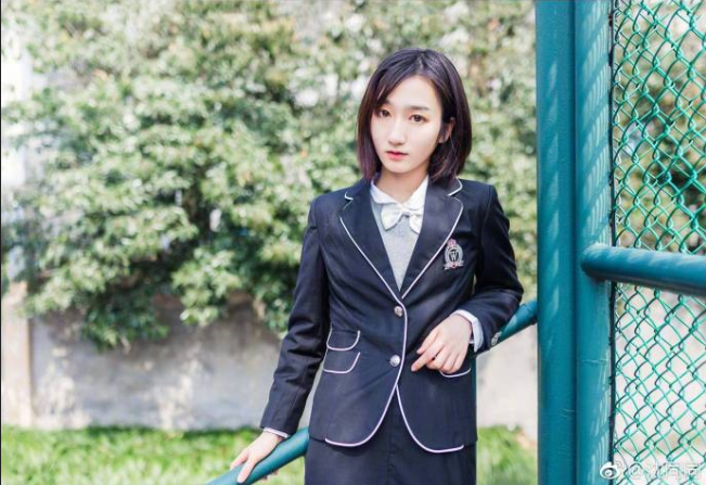 短发清纯美女白羊菌子校服小清新图片