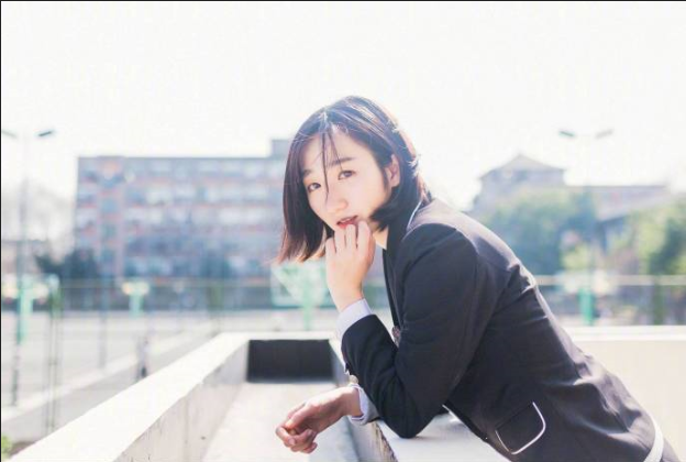 短发清纯美女白羊菌子校服小清新图片