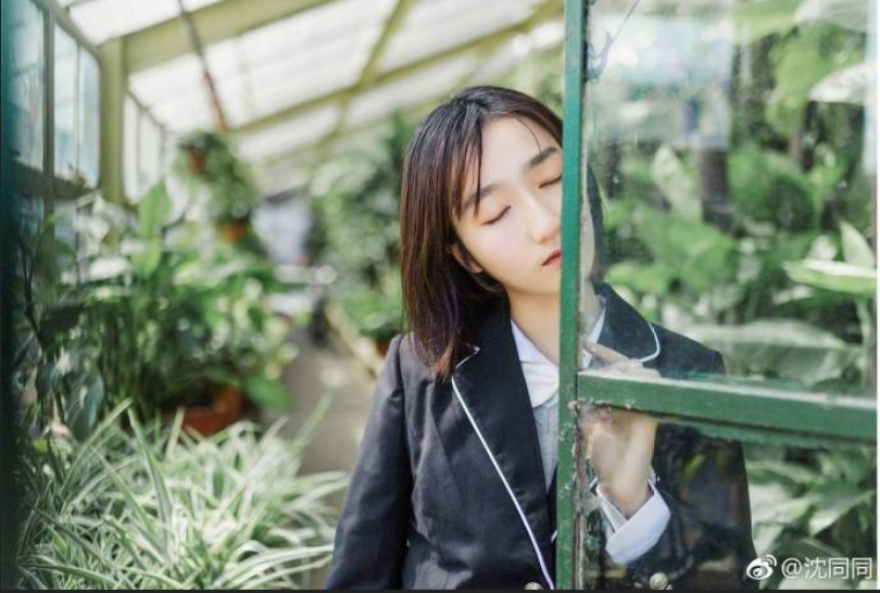 短发清纯美女白羊菌子校服小清新图片