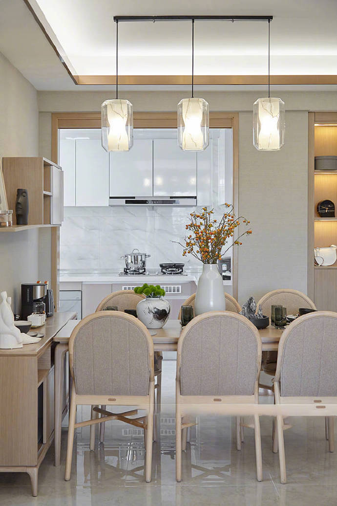 质朴简约三居室装修效果图片