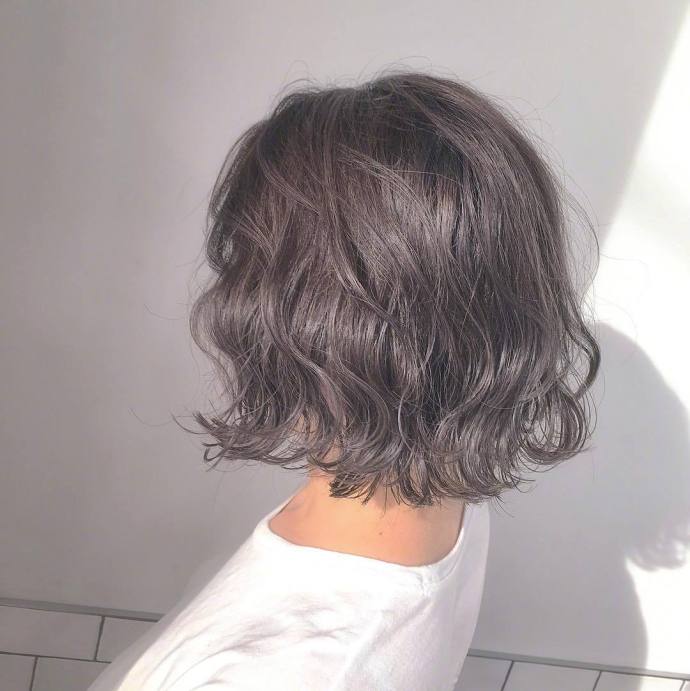 日系慵懒风美女发型参考