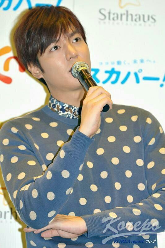 韩国男明星李敏镐圆点毛衣穿出好校草好邻家的