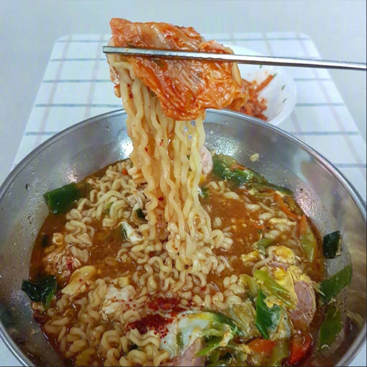 这样的泡面太让人欲罢不能了吧
