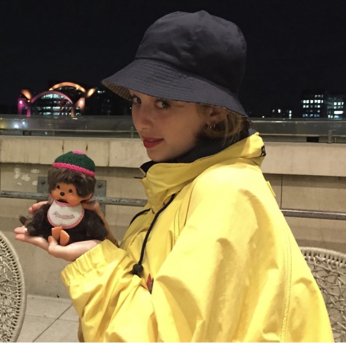英国可爱的女孩Jasmine自拍照