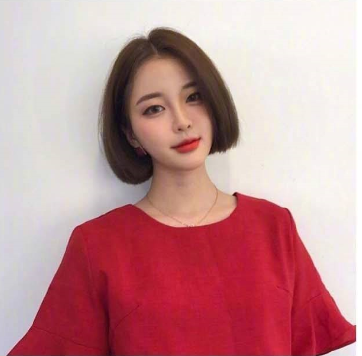 可爱又精致的居家女孩短发发型参考