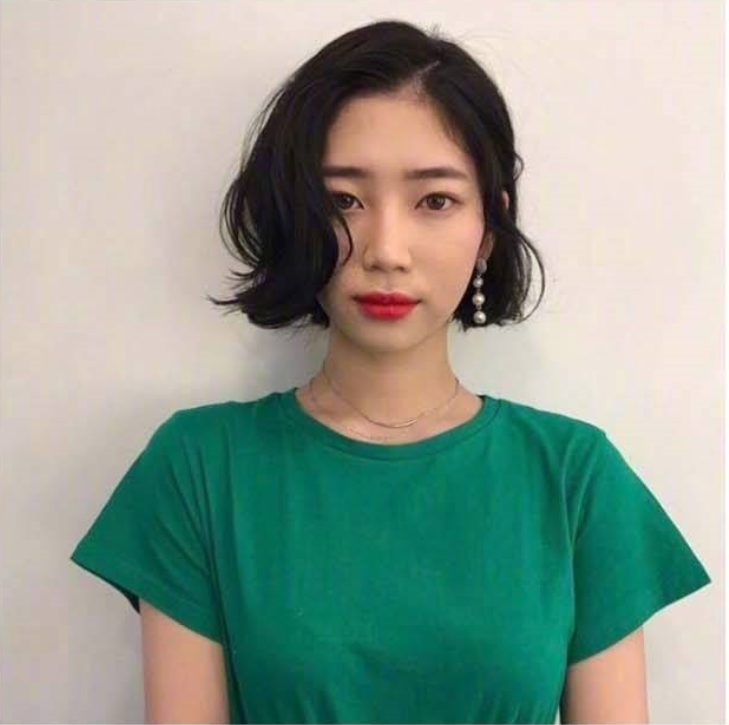 可爱又精致的居家女孩短发发型参考