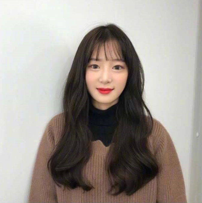 可爱又精致的居家女孩中长发发型参考