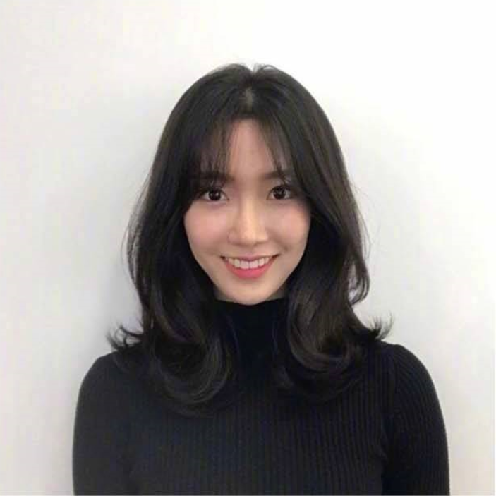 可爱又精致的居家女孩中长发发型参考