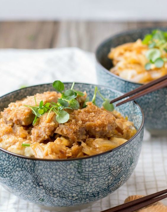 日式炸猪排饭图片
