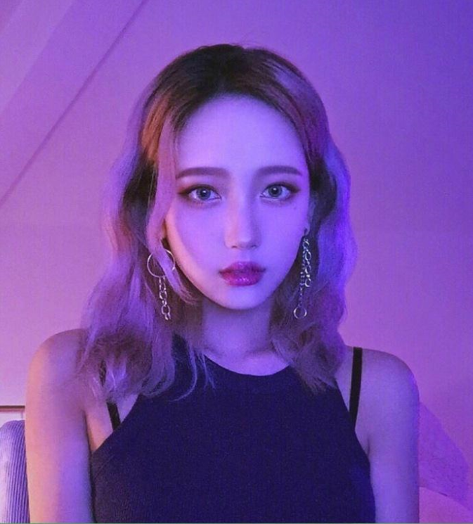超拽女生头像_喜欢这样的酷女孩自拍照