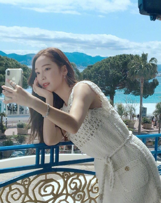 韩国美女明星郑秀妍五月私服照合辑