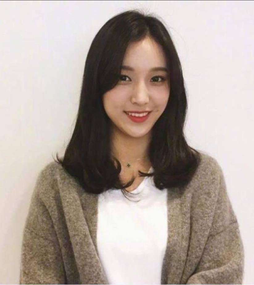 黑色长卷发美女发型图片合集