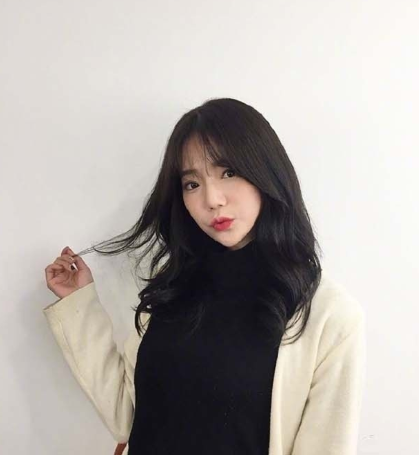 黑色长卷发美女发型图片合集