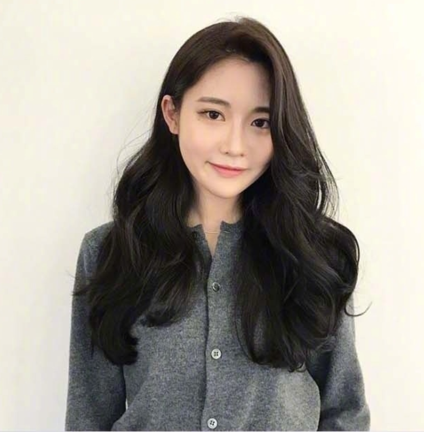 黑色长卷发美女发型图片合集