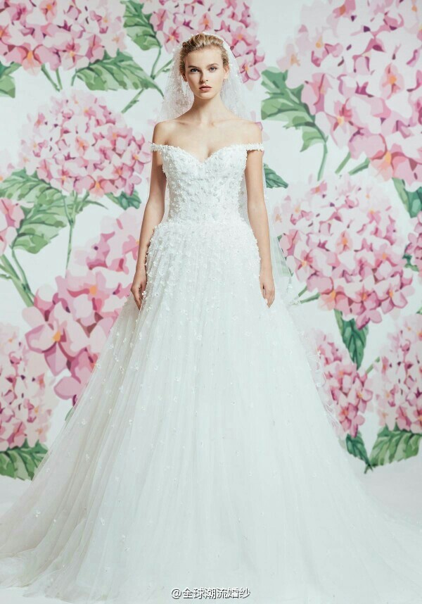 Georges Hobeika2017系列甜美清新的婚纱图片