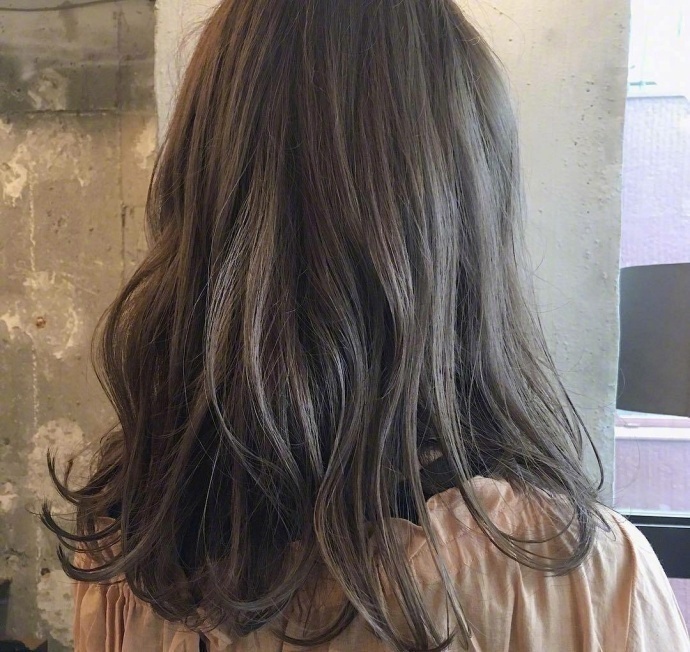 9款中长卷发美女背影杀参考