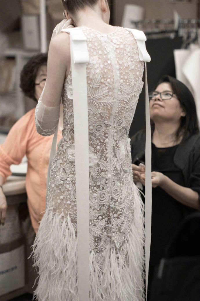 美国的印度裔设计师Naeem Khan的婚纱作品
