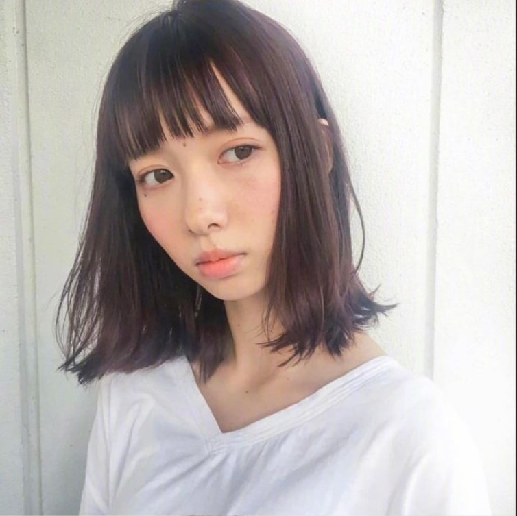 短发美女自拍照,36款中短发发型合集,想换发型可