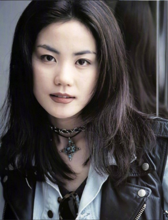 90年代的时尚指标王菲早期写真合集