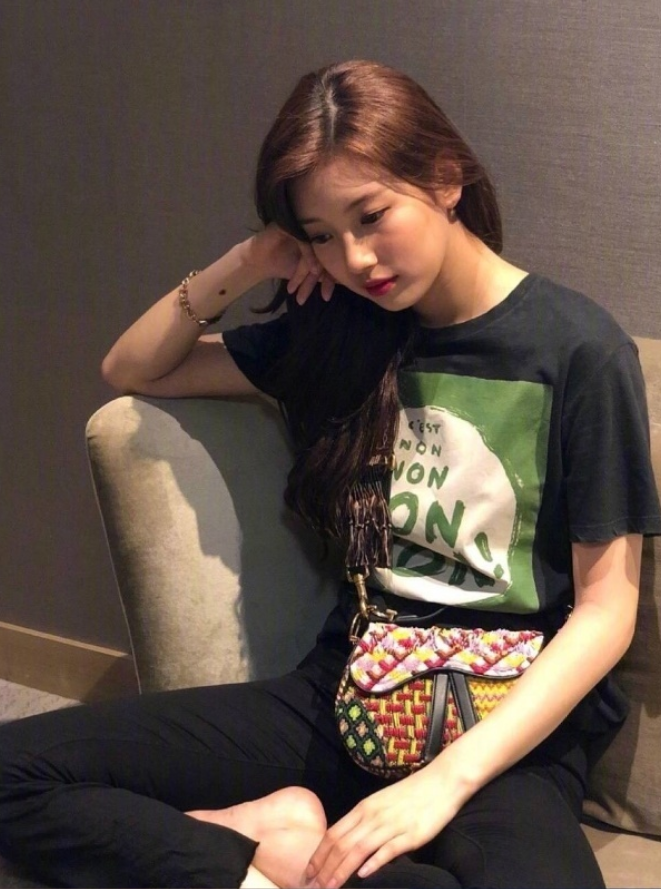 韩国美女明星裴秀智舒服自然的私照合集日常3
