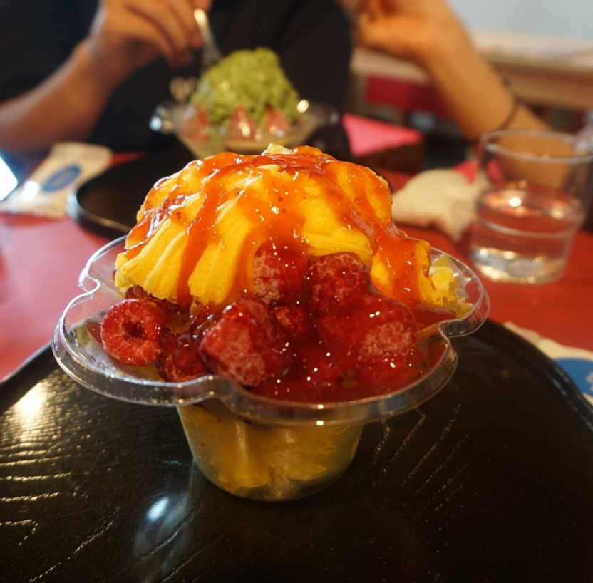 小吃超级芒果绵绵冰图片