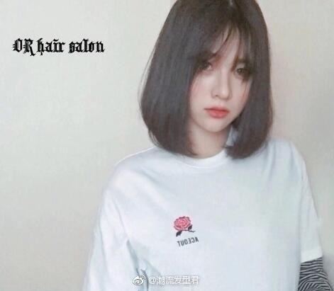 齐肩短发发型美女自拍图片