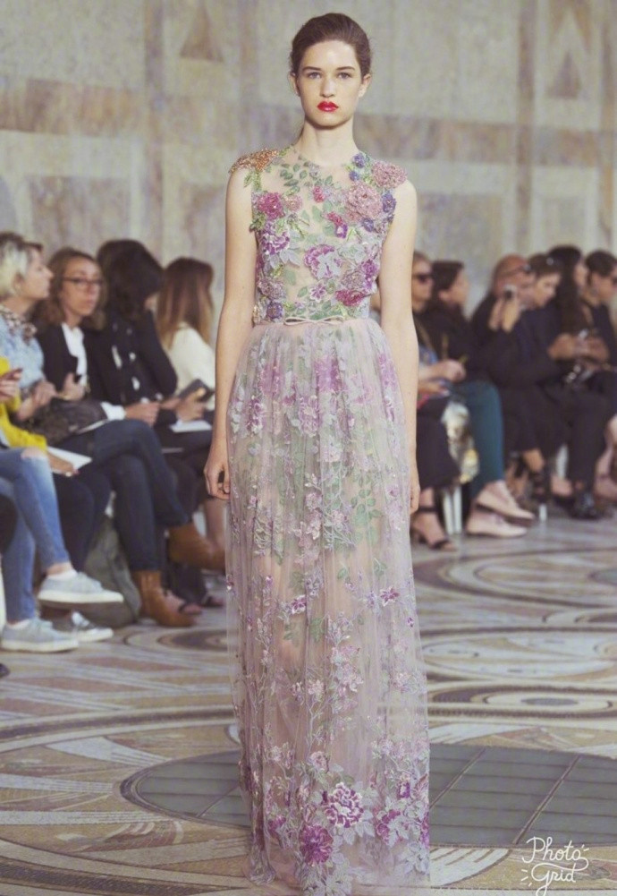 欧美婚纱品牌Giambattista Valli2017高级定制花团锦簇