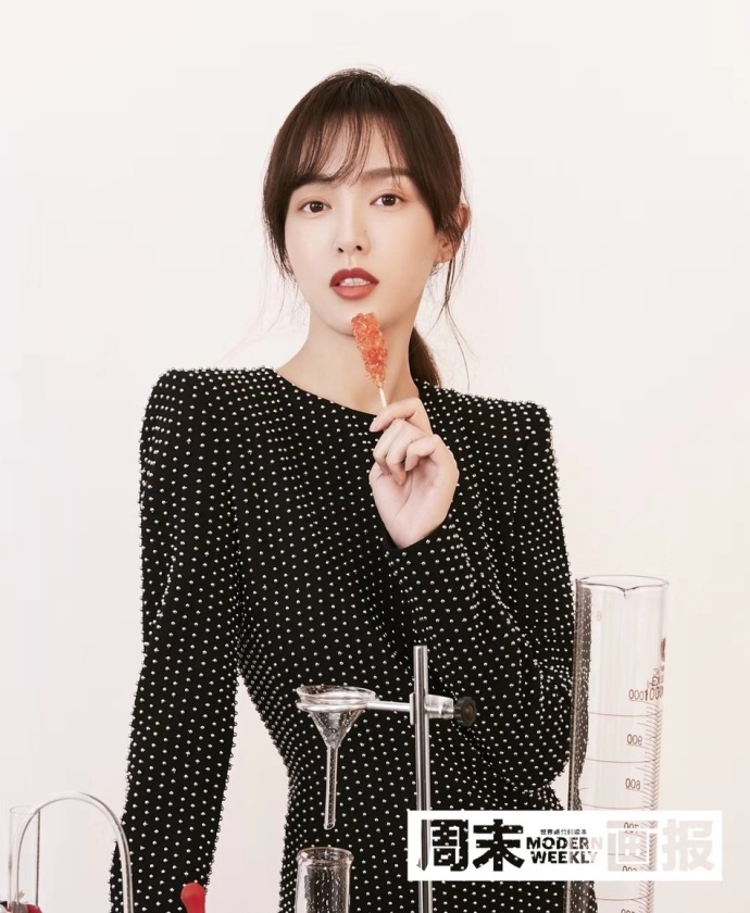 唐嫣图片_上海美女明星唐嫣最新时尚画报出炉烈