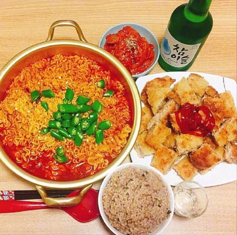 韩式料理图片想吃就找个机会聚聚