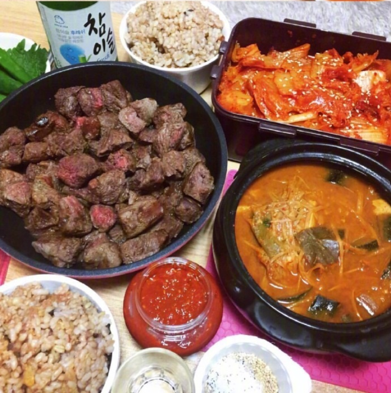 韩式料理图片想吃就找个机会聚聚