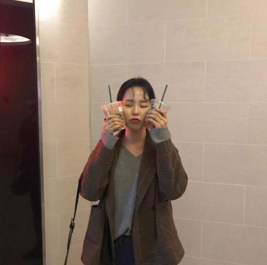 清纯美女的拍照pose_照相pose不要再是剪刀手了
