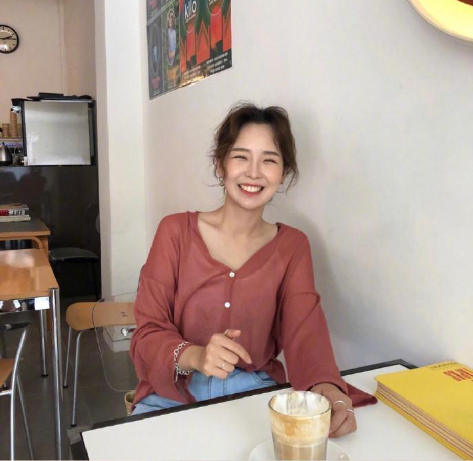 清纯美女的拍照pose_照相pose不要再是剪刀手了