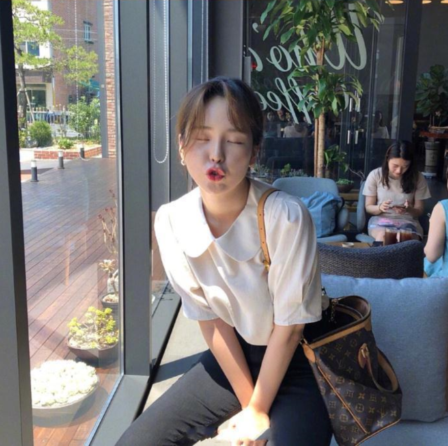 清纯美女的拍照pose_照相pose不要再是剪刀手了