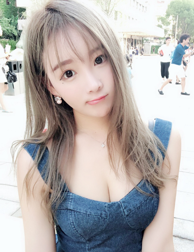 清纯妹子自拍照图片