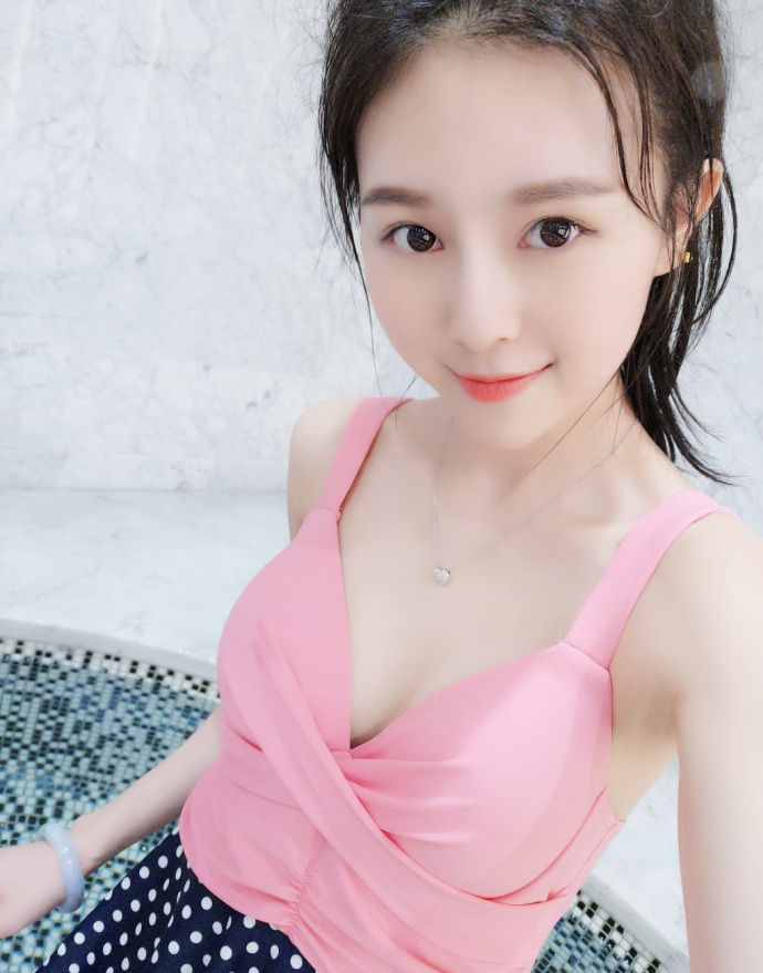清纯妹子自拍照图片