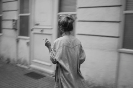 欧美范女头像_唯美意境黑白女生头像集