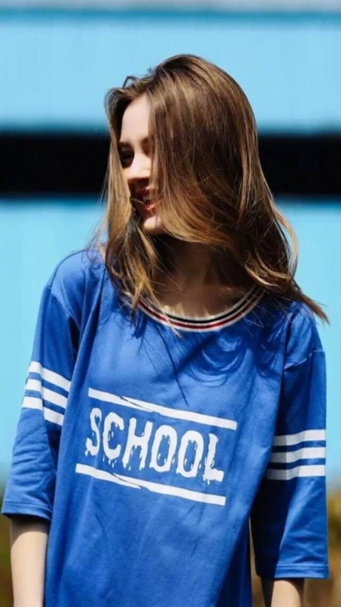 女头像欧美_自信微笑的欧美女生头像吧
