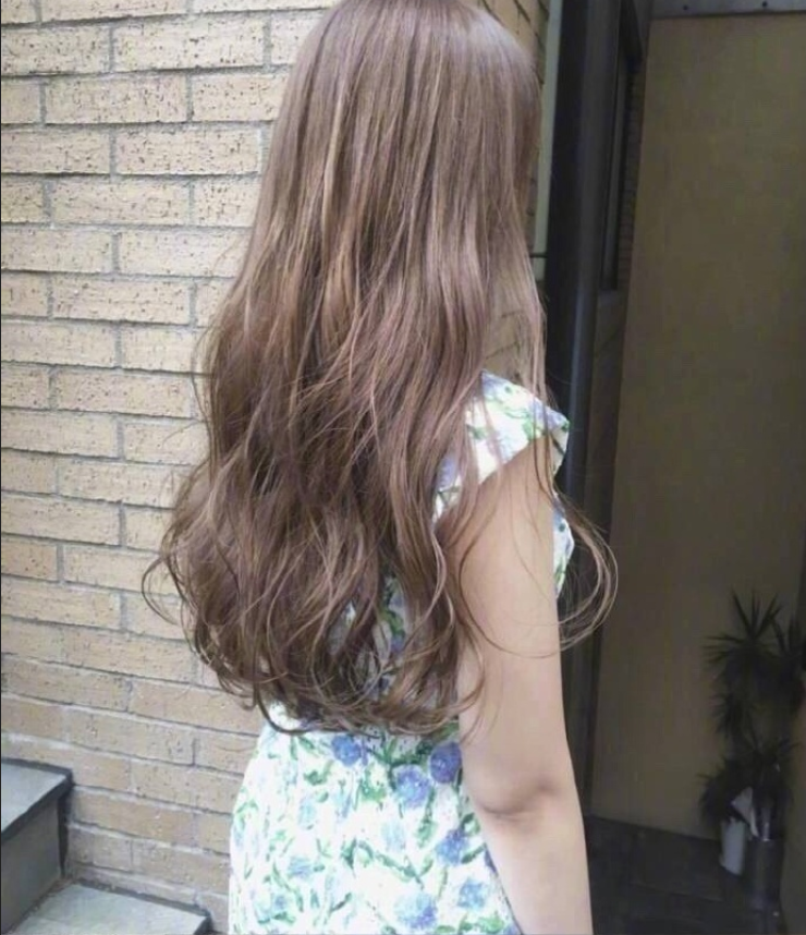 18款中长卷发发型图片_最流行女人味发型