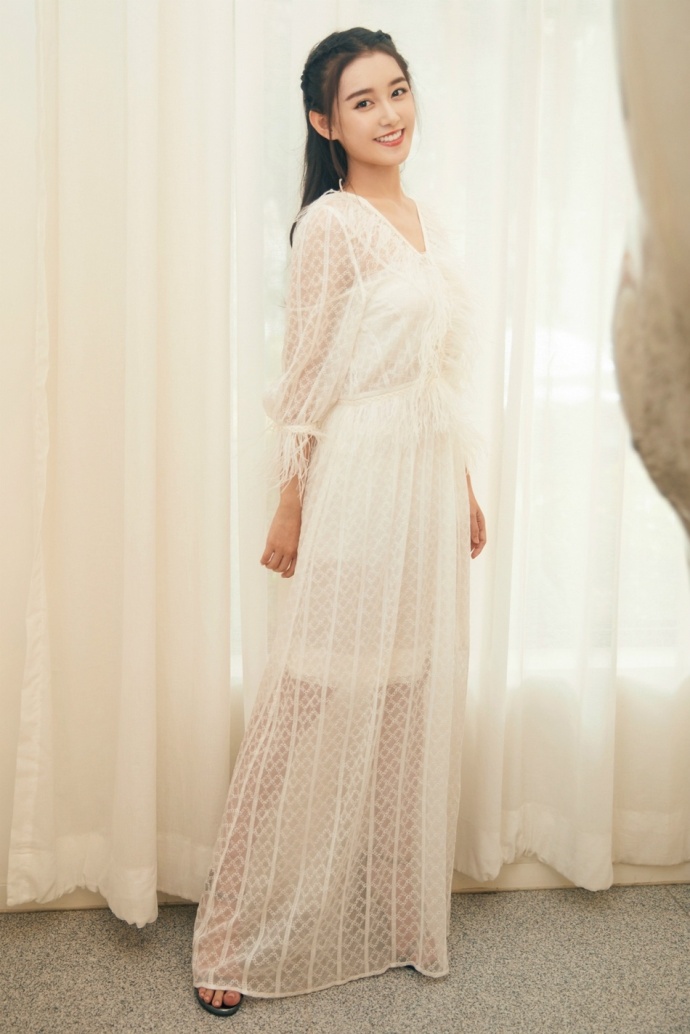 蒋依依图片_00后美女明星国民少女蒋依依仙女写