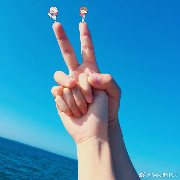 网红情侣手势照_情侣拍照姿势
