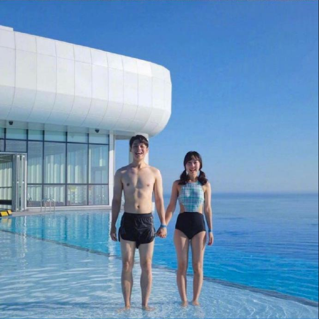 情侣拍照姿势_唯美情侣图片