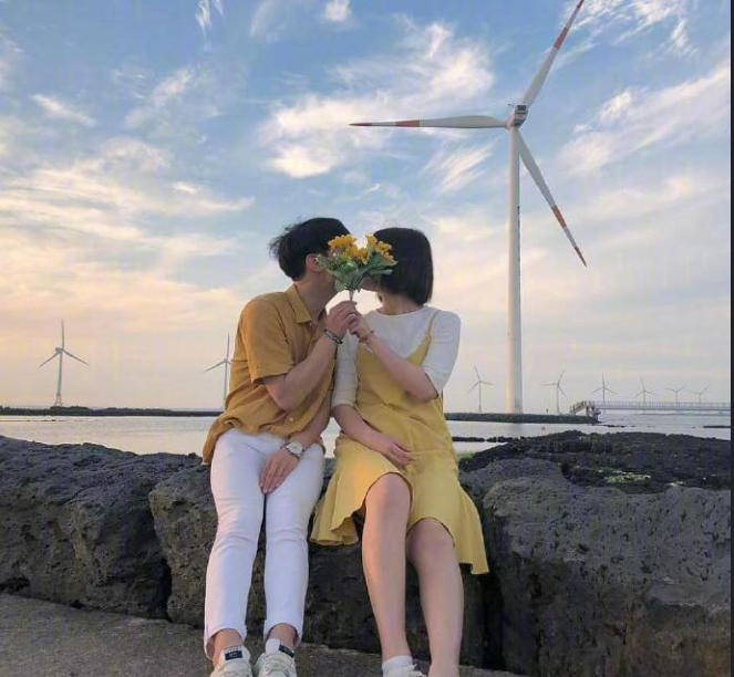 情侣拍照姿势_唯美情侣图片